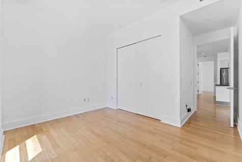 4 Beacon Way Jersey City NJ 07304