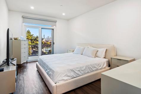 208 Shearwater Court West Jersey City NJ 07305