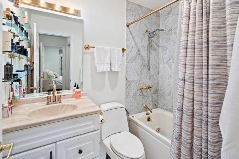 208 Shearwater Court West Jersey City NJ 07305