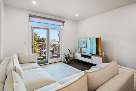 208 Shearwater Court West Jersey City NJ 07305