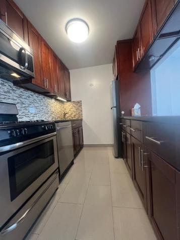 7004 Boulevard East Guttenberg NJ 07093