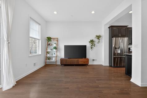 197 Roosevelt Drive Wood-ridge NJ 07075