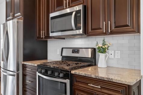 197 Roosevelt Drive Wood-ridge NJ 07075