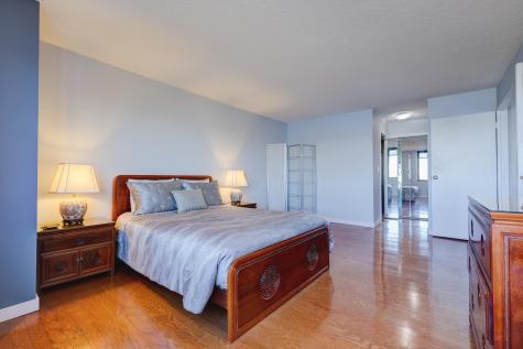1212 Harmon Cove Tower Secaucus NJ 07094