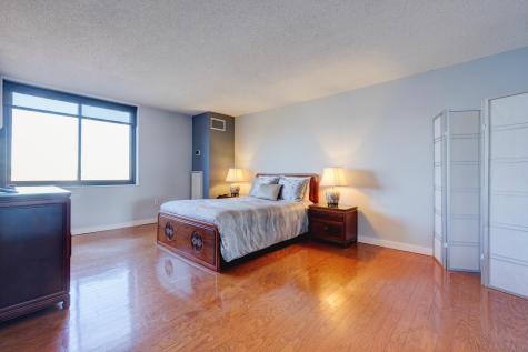 1212 Harmon Cove Tower Secaucus NJ 07094