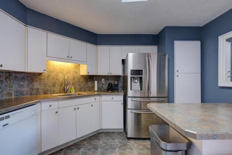 1212 Harmon Cove Tower Secaucus NJ 07094