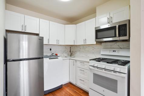 385 Kamena Street Fairview NJ 07022