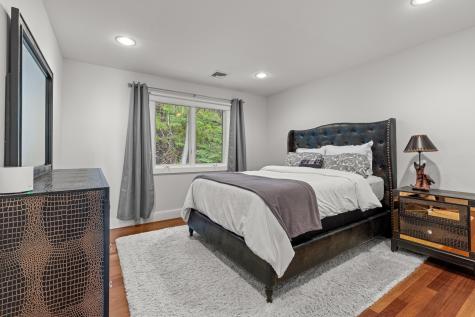 7 Oakdene Terrace Edgewater NJ 07020
