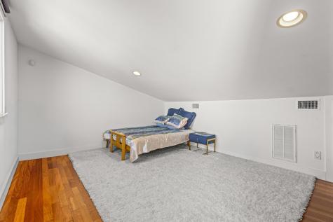 7 Oakdene Terrace Edgewater NJ 07020