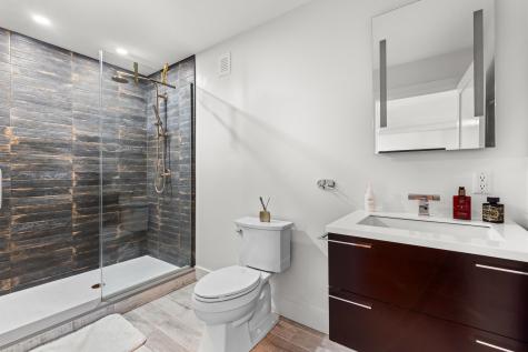7 Oakdene Terrace Edgewater NJ 07020