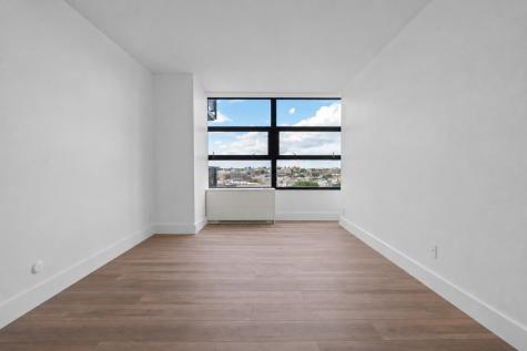 6050 Boulevard East West New York NJ 07093