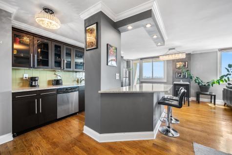 100 Manhattan Avenue Union City NJ 07087