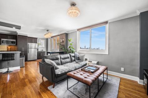 100 Manhattan Avenue Union City NJ 07087