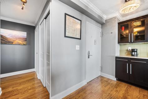 100 Manhattan Avenue Union City NJ 07087