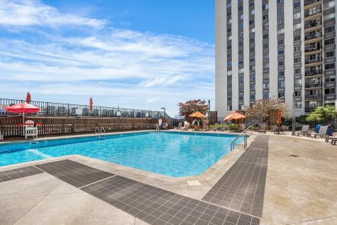 100 Manhattan Avenue Union City NJ 07087