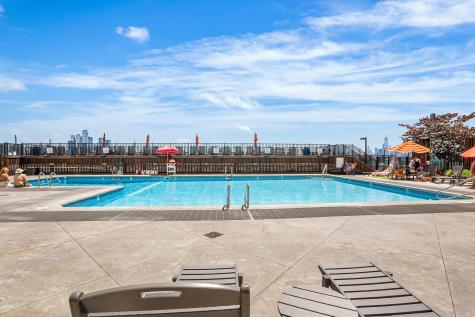 100 Manhattan Avenue Union City NJ 07087