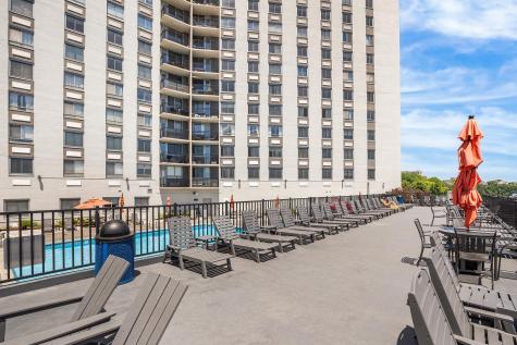 100 Manhattan Avenue Union City NJ 07087