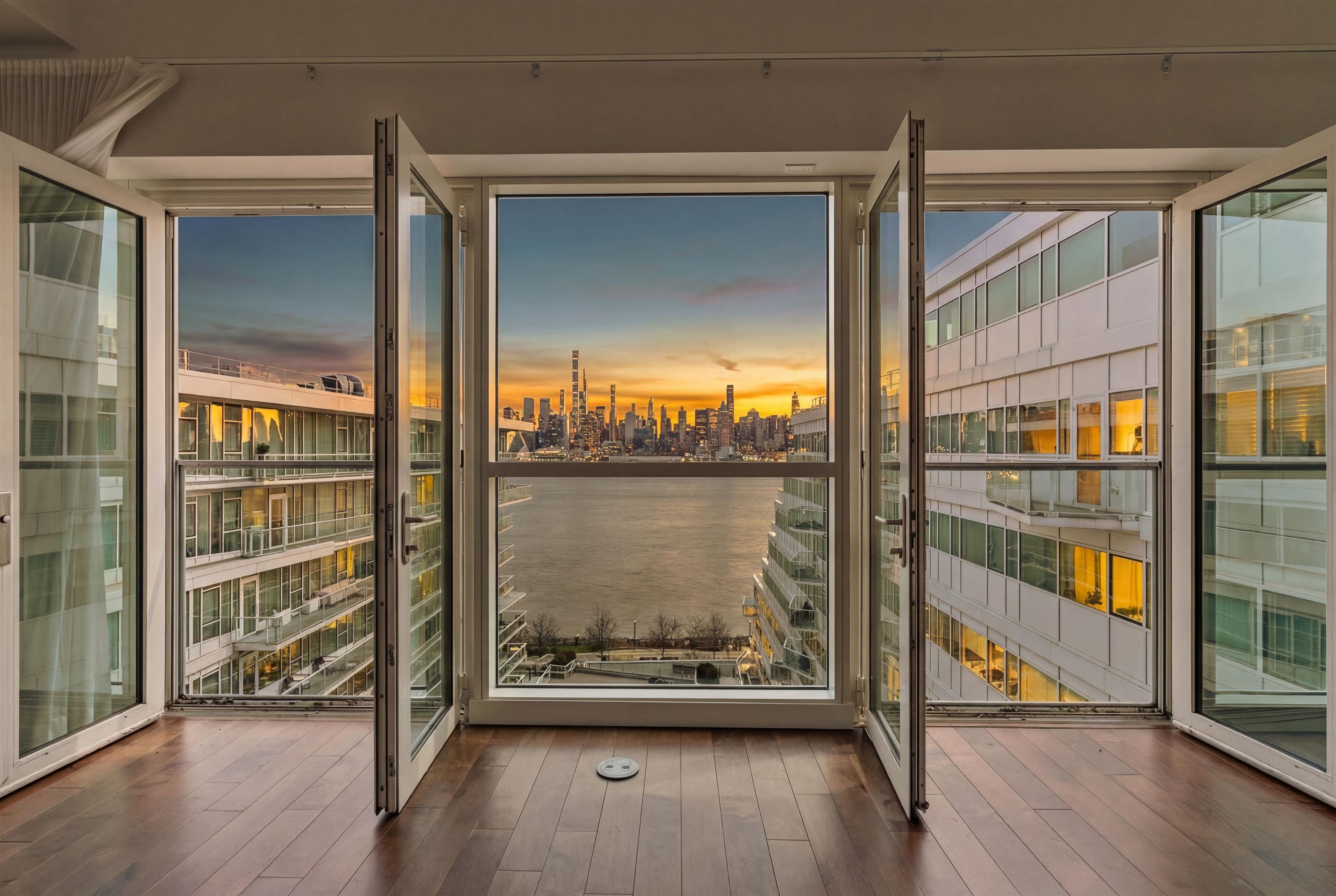 800 Avenue At Port Imperial Weehawken NJ 07086