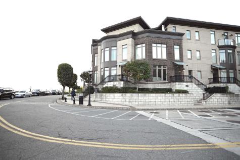 4 Henley Place Weehawken NJ 07086