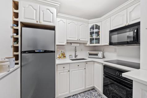 100 Manhattan Avenue Union City NJ 07087