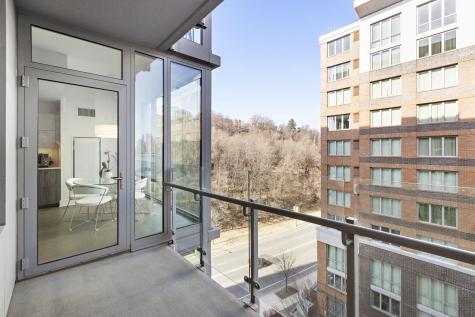 9 Avenue At Port Imperial West New York NJ 07093