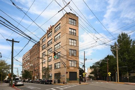 1620 Manhattan Avenue Union City NJ 07087