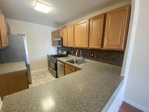 1203 River Road Edgewater NJ 07020