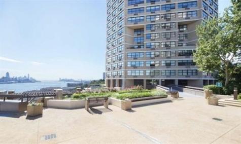 7002 Kennedy Boulevard Guttenberg NJ 07093