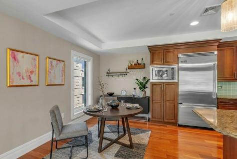 31 Cambridge Way Weehawken NJ 07086