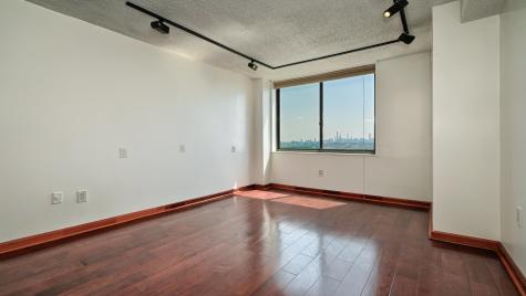 2140 Harmon Cove Tower Secaucus NJ 07094