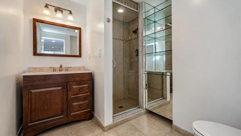 2140 Harmon Cove Tower Secaucus NJ 07094