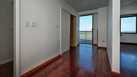 2140 Harmon Cove Tower Secaucus NJ 07094