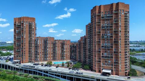 2140 Harmon Cove Tower Secaucus NJ 07094