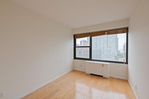 135 Montgomery Street Jersey City NJ 07302