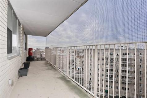 6040 Boulevard East West New York NJ 07093