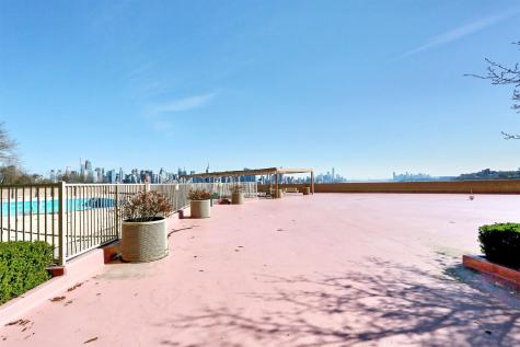 6040 Boulevard East West New York NJ 07093