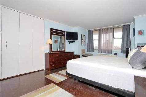 6040 Boulevard East West New York NJ 07093