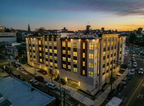 649 38th Street Union City NJ 07087