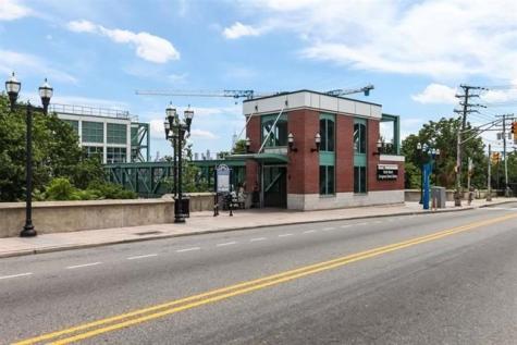 100 Manhattan Avenue Union City NJ 07087
