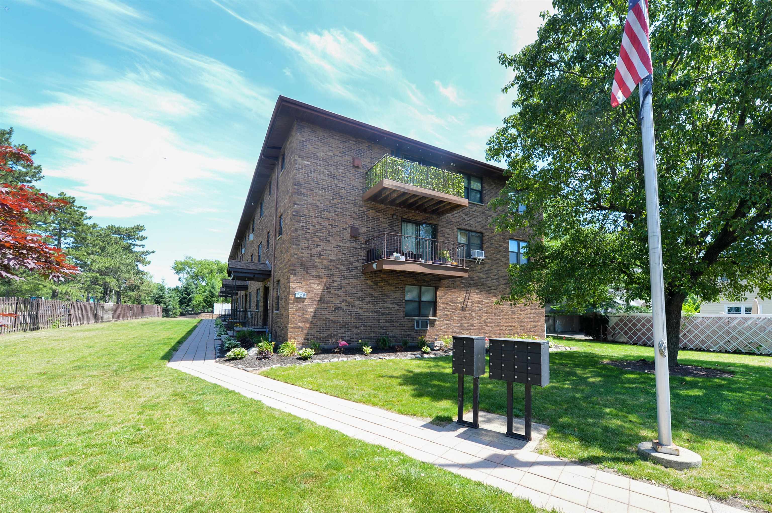 729 10th Street Secaucus NJ 07094