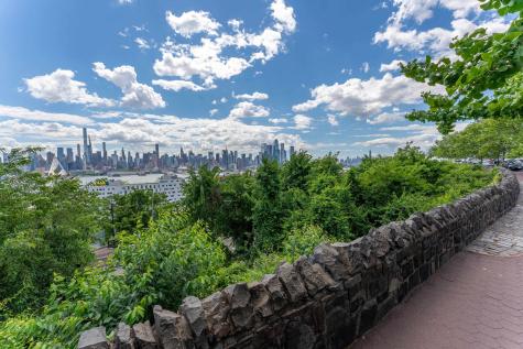 937 Boulevard East Weehawken NJ 07086