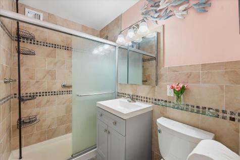 6040 Boulevard East West New York NJ 07093