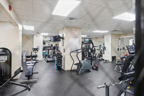 6040 Boulevard East West New York NJ 07093