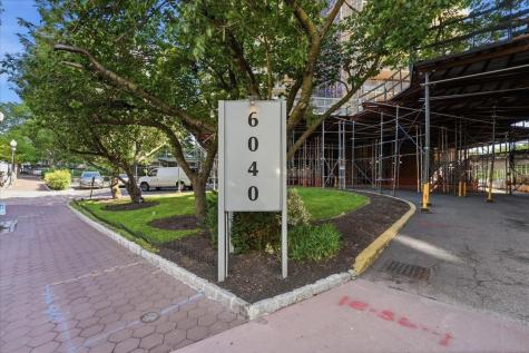 6040 Boulevard East West New York NJ 07093