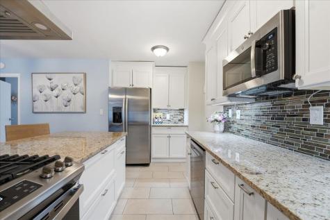 6040 Boulevard East West New York NJ 07093