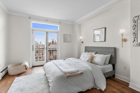 207 Shearwater Court West Jersey City NJ 07305