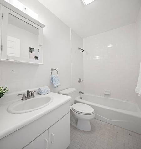 207 Shearwater Court West Jersey City NJ 07305