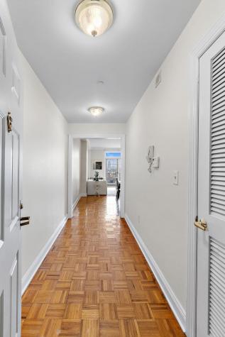 207 Shearwater Court West Jersey City NJ 07305