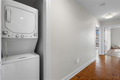 207 Shearwater Court West Jersey City NJ 07305