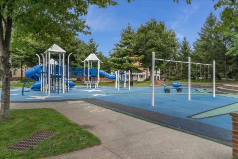 207 Shearwater Court West Jersey City NJ 07305